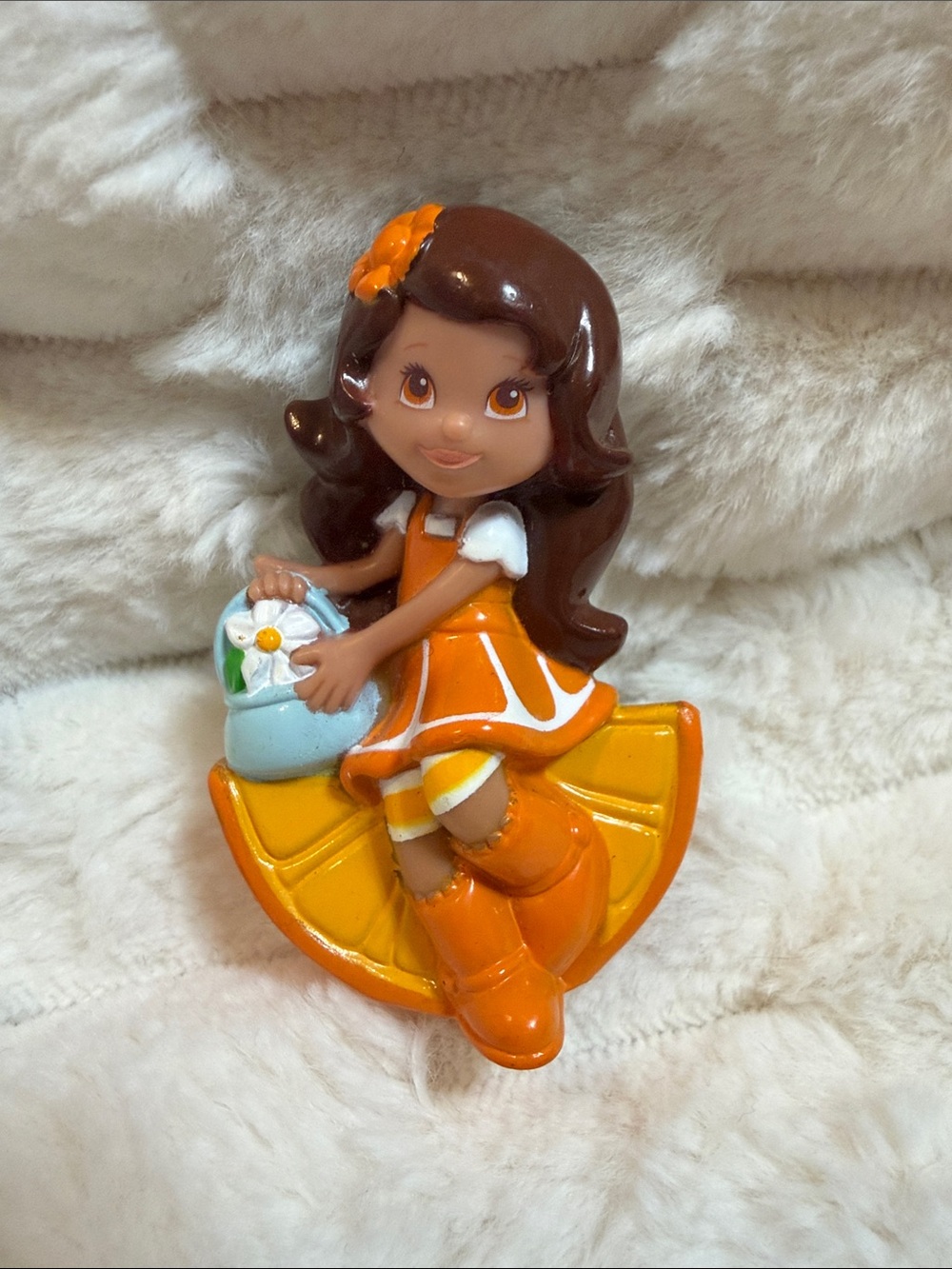 2008 Hasbro Strawberry Shortcake Orange Blossom Sitting On Peel Mini Figure PVC